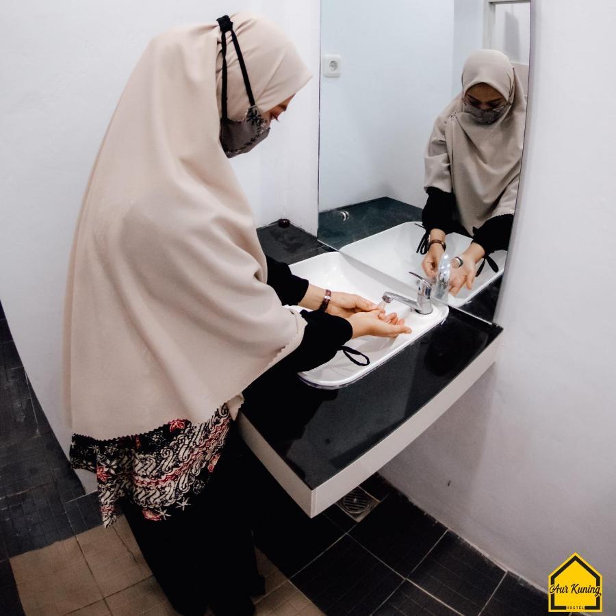 Aur Kuning Hostel Syariah Bukittinggi Luaran gambar